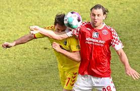 Minute hätten die ungarischen treffer des mainzers adam szalai (11.) und von andras schäfer (67.) nur 58. Mainz 05 Setzt Auf Sturmer Adam Szalai Im Hoffenheim Spiel