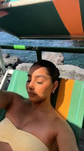 Rosa Partida (@larosiita_)