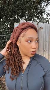 Ariel Holder's Instagram, Twitter & Facebook