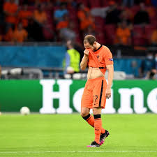 Ajax defender daley blind is diagnosed with heart muscle inflammation after suffering from dizziness during the game against valencia on daley blind complained of dizziness in his last match for ajax. 4agff7rpildx6m