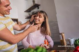 Let make your special someone feel truly loved, cherished, and valued with cute paragraphs for her: 2021 Sweet Messages For Her To Feel Special Sweet Love Messages