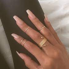 D E S I P E R K I N S Desimakeup Essie Quot Br Instagram Photo Websta Minimalist Nails Nails Beautiful Nails