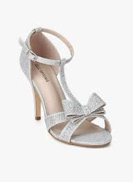 Its wide range of collection and styles also includes catwalk footwear brand for ladies started off in the 1990s and it has its headquarters in mumbai. 52 Ladies Shoes Ideas Shoes Heels Me Too Shoes