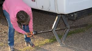 For instance, this system features bars that anchor your rv to. Diy Electric Leveling Jacks For A Motorhome Satu Bangsaku
