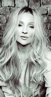 Mesmerizing Black and White Southern Charm from Kentucky to North Carolina