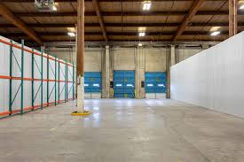 Small Warehouse Space for Rent with Flexible Terms | ReadySpaces