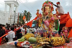 Ganesh chaturthi—or vinayaka chaturthi— is a ten day festival, held to honor the hindu god of intelligence, ganesha. Ganesh Chaturthi In Indien 2021