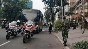 Seperti mereka memiliki kartu ijin tinggal terbatas atau kitas dan kartu ijin tinggal tetap atau kitap. Ujr6e9og5jf9mm