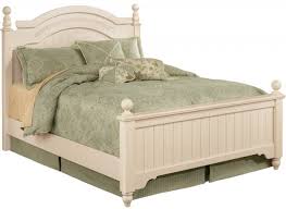The perfect addition for a seaside escape or a mountaintop retreat, the nantucket headboard by atlantic furniture boasts a classic cottage style. Cottage Retreat Queen Poster Bed In Cream