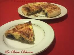 Visualizza altre idee su ricette mascarpone, ricette, mascarpone. Torta Salata Con Mascarpone Radicchio E Pancetta Ricetta Gustosa