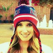 Kelly Daub's Instagram, Twitter & Facebook