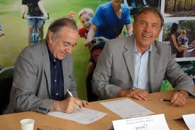 Pour contacter le pôle emploi de nogent le rotrou par téléphone, contactez le numéro d'appel national (coût gratuit depuis une ligne fixe ou 0,11 € suivant opérateurs, coût d'un appel local depuis un téléphone mobile) suivant Nogent Le Rotrou Le Pole Territorial Du Perche Et La Chambre De Metiers Et D Artisanat Scellent Leur Union L Action Republicaine