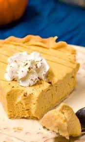 Pumpkin Mousse Pie Light And Creamy Pumpkin Pie Thats A Perfect Finish To A Thanksgiving Dinner This No Bake Pie Pumpkin Mousse Savoury Cake Pumpkin Dessert