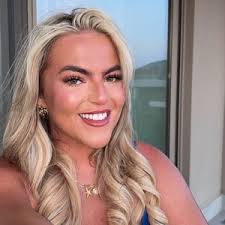 Lily Heath (@lilyxheath)