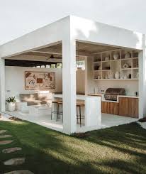 I S A B E L L E . E R I C K S O N (24ericksoi)