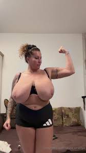 Laura orsolya onlyfans