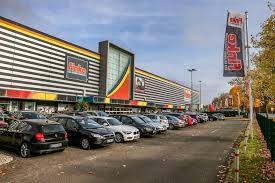 Planung Fur Die Zeit Nach Dem Abriss Des Mobelhauses Finke Vorgestellt Hoffner Will In Paderborn Neu Bauen Paderborn Westfalen Blatt