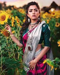 We would like to show you a description here but the site won't allow us. Checkered Sarees Are A Timeless Beauty Love How The Look Is Completed With Trendy Silver Acessories Model Saree Most Beautiful Bollywood Actress Half Saree