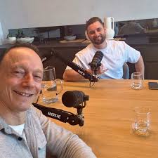 It is amazing what we can learn from horses and how we can use the lessons  to help us through life. This awesome podcast with Shane Jacob  @thehorsemanshipjourney will be published tomorrow #