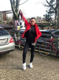 Isabel - Verdienst du bereits online Geld? Lass mich dir eines ...