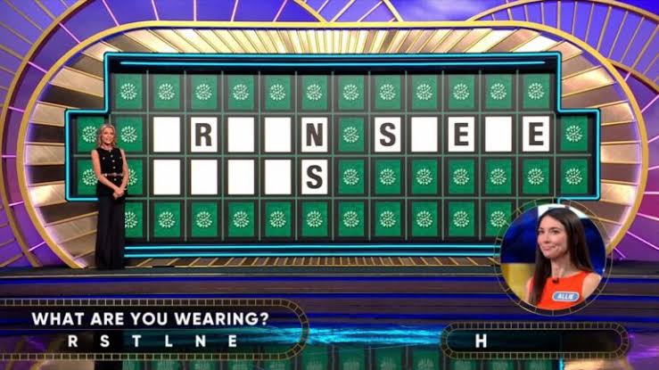 Wheel of Fortune' Contestant Loses $57,000 Prize After Defending Vanna White