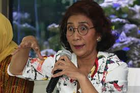 Dia membayar rp3.000 untuk tiket masuk dan membayar rp2.000 untuk. Menteri Susi Beri Efek Jera Para Pencuri Ikan Indonesia Antara News