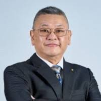 Darius Bain's Instagram, Twitter & Facebook