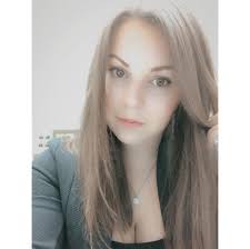 Sonja Peck's Instagram, Twitter & Facebook