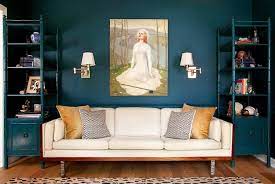 La maison moderne se différencie également de la maison traditionnelle par l'optimisation du plan d'organisation des pièces. Deco Salon Bleu Petrole Et Bleu Canard Comment En Tirer Le Meilleur Parti
