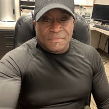 This is something new to me. I never have seen this one before. It was pure  fire though. The kicks were tricky. And the hands were like lightening.  Loved it.