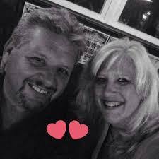 Carrie Lantz's Instagram, Twitter & Facebook