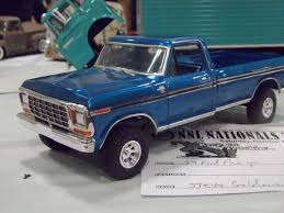 Looks Just Like A Truck I Bought In Victoria B C Gona Have To Build One In 1 87 Model Cars Kits Chevy Models Car Model