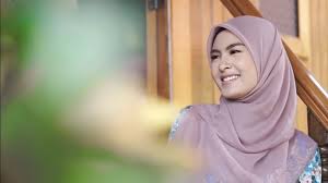 Himaya lancar kempen antibuli siber menampilkan wany hasrita, amira othman & elfira loy. Lirik Lagu Aku Serius Tajul Wany Hasrita Rancak Catchy Best Sayidahnapisahdotcom