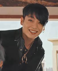 Jungkook of bts recently covered blackbear's 2020 song 'smile again', eliciting a reaction from the american musician. See Cute Heart Filled Smiling Face Of Bts Jungkook Iwmbuzz