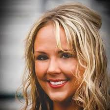 Tiffany Shank's Instagram, Twitter & Facebook