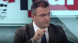Cem küçük, 1978 senesinde zonguldak'ta dünyaya geldi. Cem Kucuk Ten Aydin Dogan A Tehdit Son Dakika Haberleri