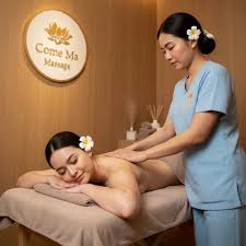 Gua Sha (刮痧)
