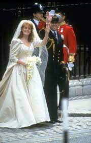 As prince andrew and sarah ferguson depart their wedding in a carriage, the queen was quick to make sure her grandson didn't get too close. Prince Andrew And Sarah Ferguson S 1986 Wedding Photos Fergie And Andrew S Wedding Details