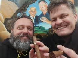 OSSI NAUKKARINEN: AESTHETICS OF POPULAR CULTURE AS ENVIRONMENTAL AESTHETICS  — POPULAR INQUIRY