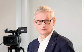 Carl bildt was sweden's foreign minister from 2006 to 2014 and prime minister from 1991 to 1994, when he negotiated sweden's eu accession. Carl Bildt Ex Primer Ministro De Suecia Ha Sido Nombrado Enviado Especial De La Oms Para El Acelerador Act