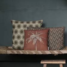 Coussins D Exterieur Outdoor Cushions Rokia Wax Legzira Taro Caramel Housse De Coussin Coussin Coussins Exterieur