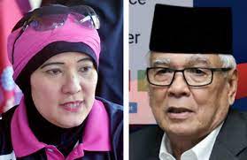 In 2004, she became the first asian woman to travel to the south ^ manjit kaur. Sharifah Mazlina Dilarang Guna Gelaran Datin Paduka