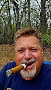 The Drew Estate blackened for the recovery. Wow. Tyty DE