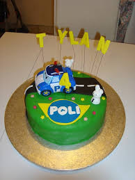 Madeira Cake Au Chocolat Ganache Kinder Bueno Cake Robocar Poli Cake Design