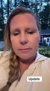 Heather Kellerman's Instagram, Twitter & Facebook