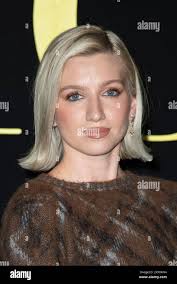 Sitar hi-res stock photography and images