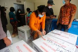 China has already approved sinovac's vaccine for emergency use — way back in august — though more extensive phase 3 clinical trials will be needed to determine how effective the vaccine might be. Indonesia S Top Islamic Body Oks China S Sinovac Vaccine
