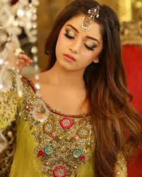 Book The Best Hair And Makeup Artist Now Bridal Hairstyles Indian Bride Pakistani Bridal Makeup Indian Wedding Hairstyles Mehndi Hairstyles