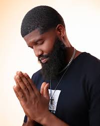 This sound took me out😂😂😂 Can't lie, I love King James (pun intended)  but it do be turning my eyes sometimes😂