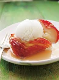 Pommes Au Four Hasselback Ricardo Recipe Ricardo Recipe Yummy Desserts Easy Baked Apples
